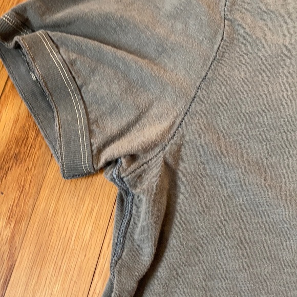 AEO two button t-shirt - Picture 3 of 7